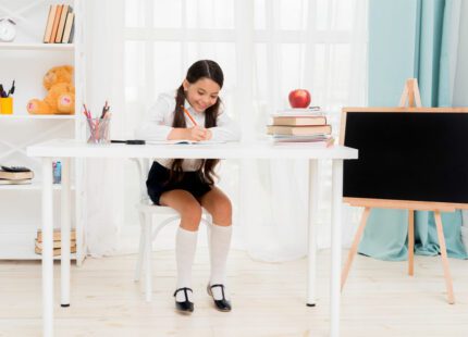 Mobilier sur mesure pour enfants, conçu pour un confort optimal